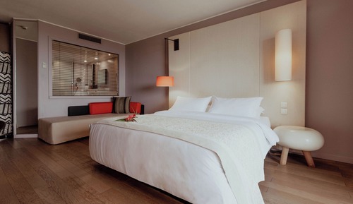 Superior Double Room, Pool and Lagoon View