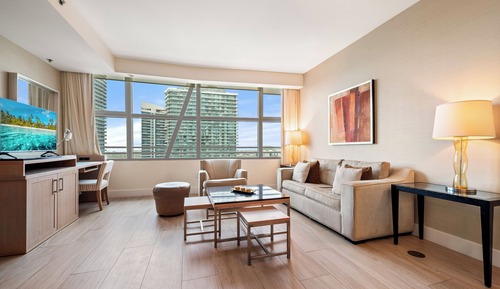 Luxury Apartment, City View