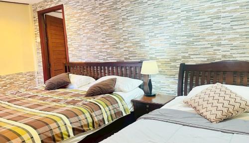 Twin Room with Private Bathroom