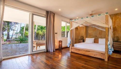 Deluxe Villa with Jacuzzi