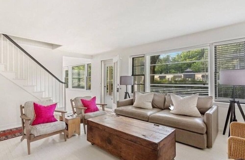 Shorewood-Tower Hills-Harbert House | Renovated cottage close to beaches, upscale restau