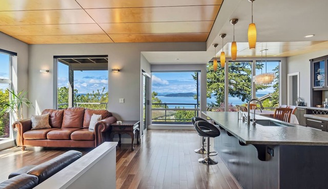Secluded Luxury, Panoramic Water Views